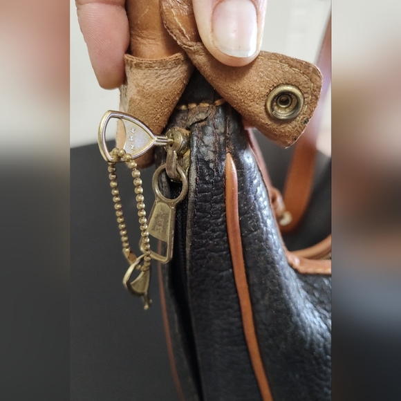 Galco leather stylish conceal and carry shoulder bag 🔥🔥🔥 - Picture 8 of 14